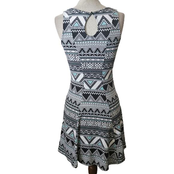 Geometric Print Mini Skater Dress Size Small - Picture 2 of 5